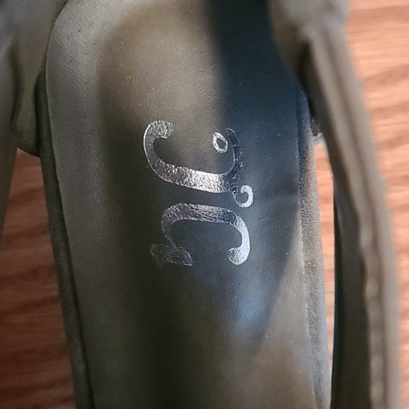 Cute dark tan sandals - Picture 5 of 6